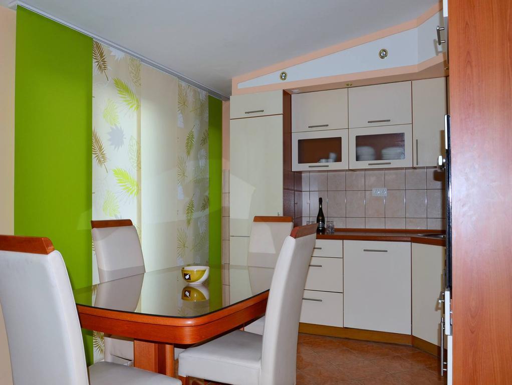 Apartman Julienne Kastela Phòng bức ảnh