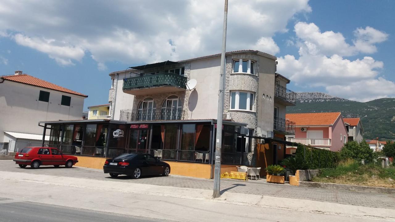 Apartman Julienne Kastela Ngoại thất bức ảnh